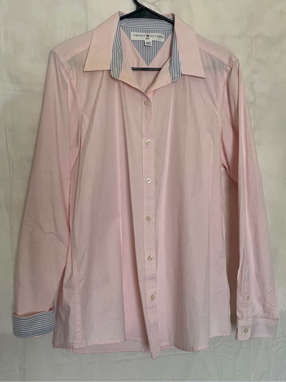 Tommy Hilfiger Men’s XL Light Pink Golf/Dress Shirt with Striped Collar and Cuff